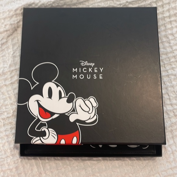 Disney Mickey Mouse 3 Piece Gift Set - Picture 5 of 6